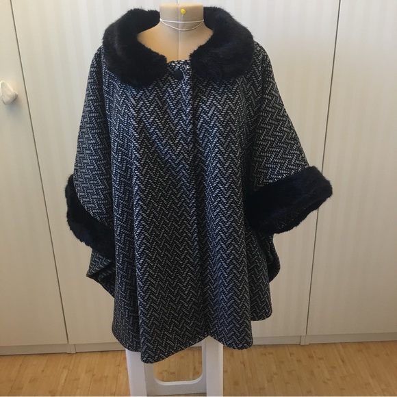 Marina Luna black and white tweed faux fur collar cape coat - Picture 2 of 10